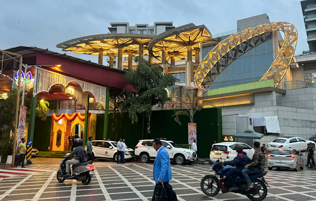מתחם החתונה. ''יכולים להחזיר את ההוצאה בכמה ימים'' / צילום: ap מתחם החתונה. ''יכולים להחזיר את ההוצאה בכמה ימים'' / צילום: ap