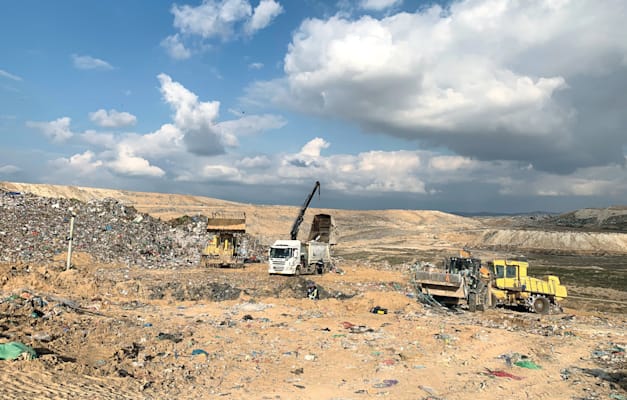 אתר דודאים, סמוך לבאר שבע. כ-2,000-1,500 טונות פסולת ביום / צילום: Shutterstock אתר דודאים, סמוך לבאר שבע. כ-2,000-1,500 טונות פסולת ביום / צילום: Shutterstock