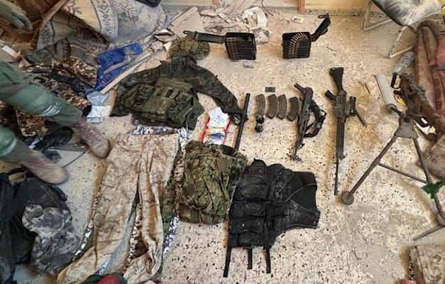 אמצעי הלחימה שאותרו על-ידי הכוחות / צילום: דובר צה''ל אמצעי הלחימה שאותרו על-ידי הכוחות / צילום: דובר צה''ל