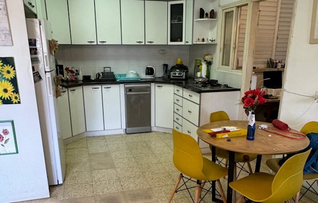 הדירה ברחוב בן אליעזר ברמת גן / צילום: עופר חגבי הדירה ברחוב בן אליעזר ברמת גן / צילום: עופר חגבי