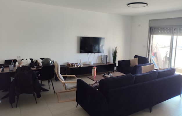 הדירה ברחוב נאות השקמה בעיר שדרות / צילום: כפיר אסולין הדירה ברחוב נאות השקמה בעיר שדרות / צילום: כפיר אסולין
