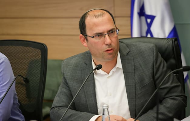 ח''כ שמחה רוטמן, יו''ר ועדת החוקה, בדיון היום / צילום: נועם מושקוביץ, דוברות הכנסת ח''כ שמחה רוטמן, יו''ר ועדת החוקה, בדיון היום / צילום: נועם מושקוביץ, דוברות הכנסת