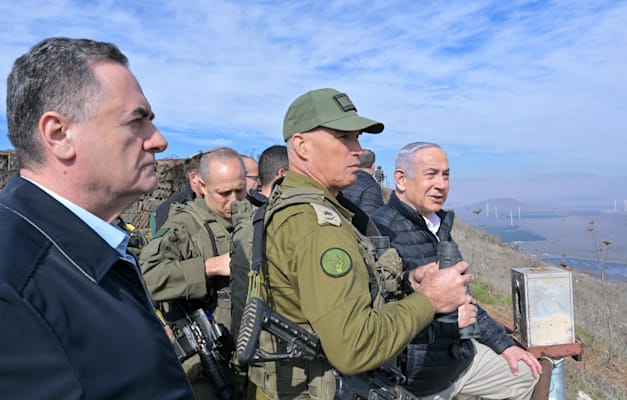 ראש הממשלה בנימין נתניהו ושר הביטחון ישראל כ''ץ בביקור בהר בנטל שברמת הגולן, היום / צילום: קובי גדעון/ לע''מ ראש הממשלה בנימין נתניהו ושר הביטחון ישראל כ''ץ בביקור בהר בנטל שברמת הגולן, היום / צילום: קובי גדעון/ לע''מ