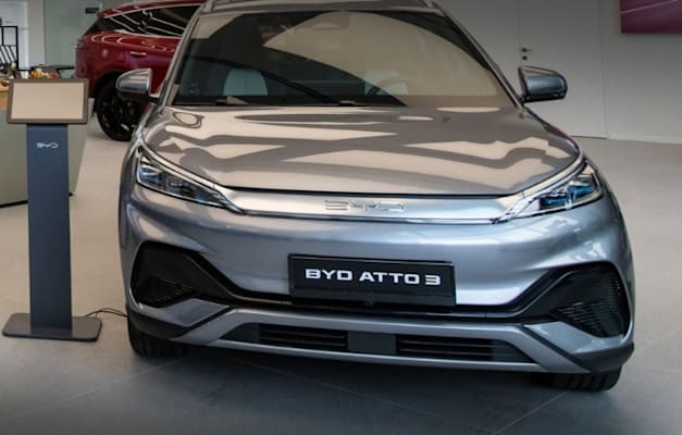 אולם תצוגה של BYD בחיפה אולם תצוגה של BYD בחיפה