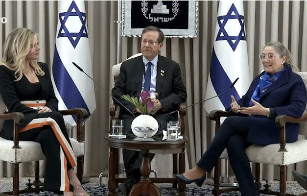 מולן בבית הנשיא 2024 / צילום: יוטיוב מולן בבית הנשיא 2024 / צילום: יוטיוב