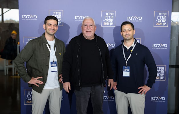 פלג יריב, מנכ''ל ובעלים של קבוצת פאלמו, פיני גרשון, מאמן אגדי ומשקיע יווני, אביב כהן, סמנכ''ל שותף קבוצת פאלמו / צילום: ניצן מנטקה פלג יריב, מנכ''ל ובעלים של קבוצת פאלמו, פיני גרשון, מאמן אגדי ומשקיע יווני, אביב כהן, סמנכ''ל שותף קבוצת פאלמו / צילום: ניצן מנטקה