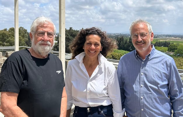 בני דרייפוס מנכ''ל מפעל הפיס, אלוף במיל' עמרם מצנע ומייסדת ויו''ר הפורום ד''ר הלה אורן / צילום: עילי הספרי בני דרייפוס מנכ''ל מפעל הפיס, אלוף במיל' עמרם מצנע ומייסדת ויו''ר הפורום ד''ר הלה אורן / צילום: עילי הספרי