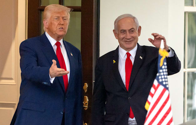 טראמפ ונתניהו במפגש בחודש שעבר, בין היתר על נושא המכסים. ''יש כאן עבודה קשה לכלכלנים ולדיפלומטים שלנו'' / צילום: ap, Mark Schiefelbein טראמפ ונתניהו במפגש בחודש שעבר, בין היתר על נושא המכסים. ''יש כאן עבודה קשה לכלכלנים ולדיפלומטים שלנו'' / צילום: ap, Mark Schiefelbein