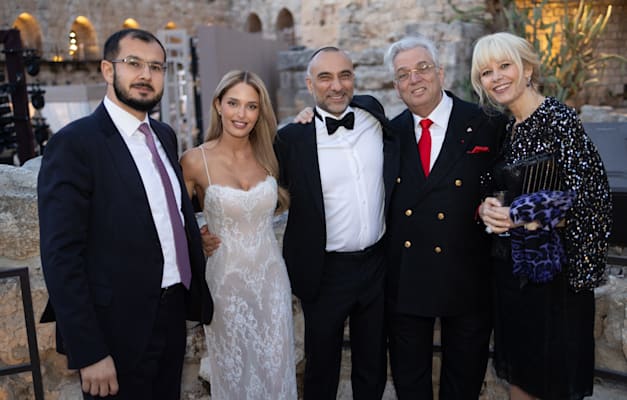 מאיה ואהרון פרנקל, יוסי אבו ורעיתו מוריאל, ושגריר אזרביגאן בישראל מוכתר ממדוב / צילום: עידן חסון מאיה ואהרון פרנקל, יוסי אבו ורעיתו מוריאל, ושגריר אזרביגאן בישראל מוכתר ממדוב / צילום: עידן חסון