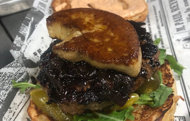 המבורגר ב- Van’s burger / צילום: באדיבות Van's Burger המבורגר ב- Van’s burger / צילום: באדיבות Van's Burger