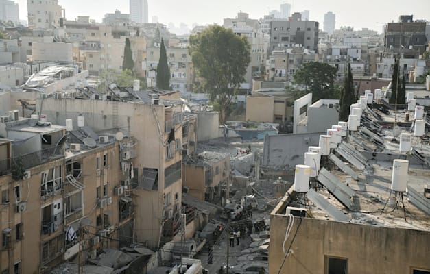 פגיעת טיל בבני ברק / צילום: ap, Leo Correa