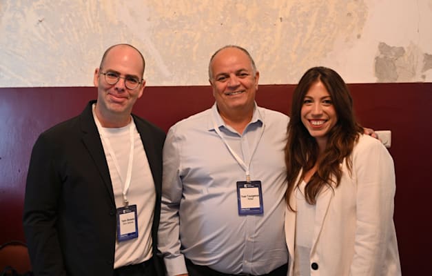 ליסיה בכר מנוח ויניב שניידר מאלרון, וביניהם מנכ''ל רפאל יואב תורג'מן / צילום: שי בן אפריים ליסיה בכר מנוח ויניב שניידר מאלרון, וביניהם מנכ''ל רפאל יואב תורג'מן / צילום: שי בן אפריים