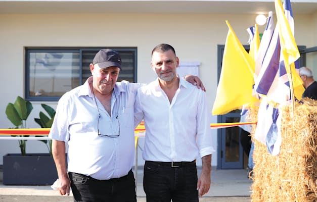חיים גבריאלי ושוקה אלימה מרפת כיסופים / צילום: יוסף חיים אלטרמן חיים גבריאלי ושוקה אלימה מרפת כיסופים / צילום: יוסף חיים אלטרמן