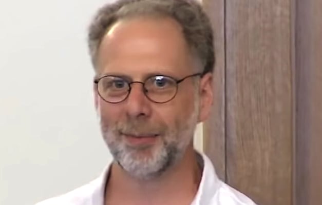 ד''ר דן ליברמן, ראש מחלקת בריאות הנפש ב-Hims & Hers. ''חומר שלא מצריך פיקוח קפדני'' / צילום: ויקיפדיה ד''ר דן ליברמן, ראש מחלקת בריאות הנפש ב-Hims & Hers. ''חומר שלא מצריך פיקוח קפדני'' / צילום: ויקיפדיה