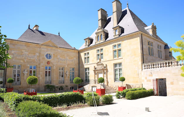 Maison des Lumières Denis Didero בצרפת. נשדד פחות מיממה אחרי הלובר / צילום: Shutterstock Maison des Lumières Denis Didero בצרפת. נשדד פחות מיממה אחרי הלובר / צילום: Shutterstock