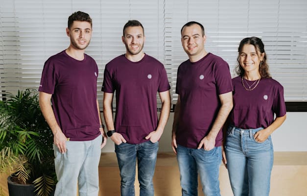 שירה זלטנר, אריאל ליטמנוביץ', יאיר לדיז'נסקי ורון ארבל מהסטארט-אפ Aryon / צילום: נדב מרגלית