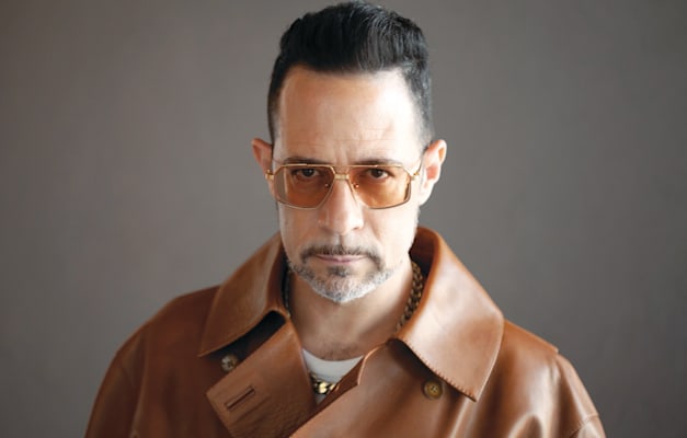 גלעד כהנא. מדלג בין המוות לחיים / צילום: חד עין גלעד כהנא. מדלג בין המוות לחיים / צילום: חד עין