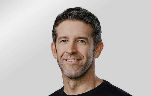 ג'ון טרנוס. מהשמות הבולטים להחליף את קוק / צילום: צילום מסך אתר אפל ג'ון טרנוס. מהשמות הבולטים להחליף את קוק / צילום: צילום מסך אתר אפל