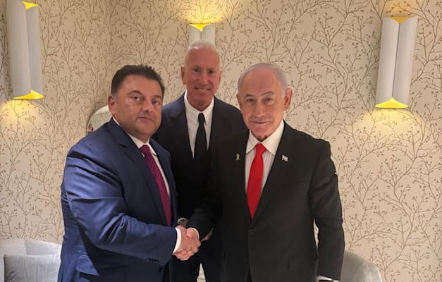 השמטפור עם נתניהו. ''שאל הרבה שאלות טכניות נכונות לגבי המוצר'' / צילום: פרטי