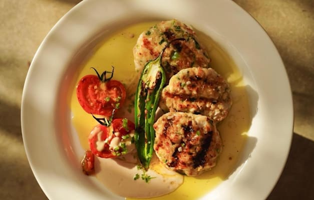 קבב דג ים / צילום: אסף קרלה