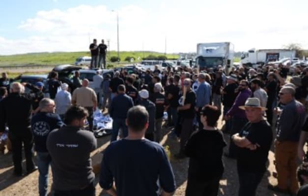 הפגנת הרפתנים והחקלאים, הבוקר / צילום: יריב דגן