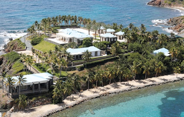 האי הפרטי ליטל סנט ג'יימס, שהיה בבעלות אפשטיין / צילום: Reuters, Marco Bello האי הפרטי ליטל סנט ג'יימס, שהיה בבעלות אפשטיין / צילום: Reuters, Marco Bello