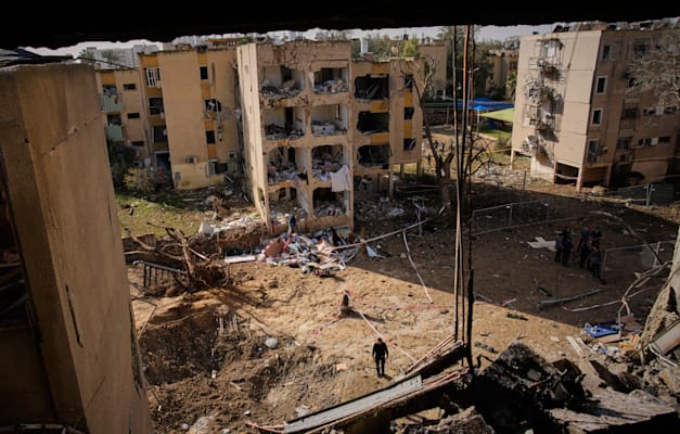 זירת הנפילה בערד, הבוקר / צילום: ap, Ohad Zwigenberg