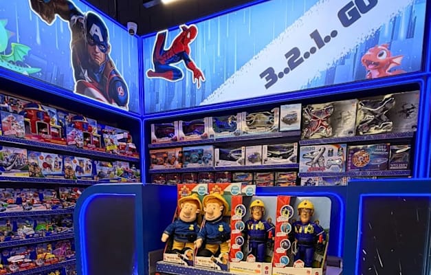סניף קונספט של Toys R Us ברעננה / צילום: גילי אסא סניף קונספט של Toys R Us ברעננה / צילום: גילי אסא