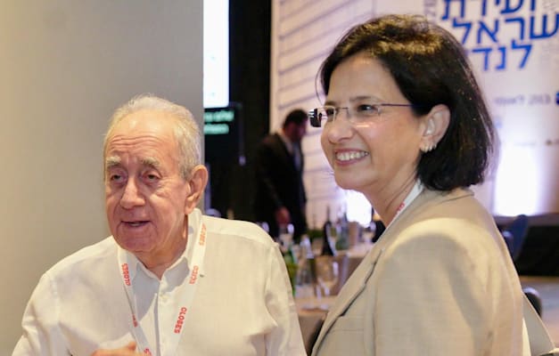 ליאת שוב ואלפרד אקירוב ליאת שוב ואלפרד אקירוב