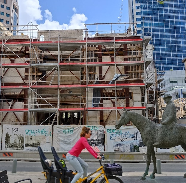 בית דיזנגוף, השבוע. ריק ועזוב / צילום: ניר וייס ודררו