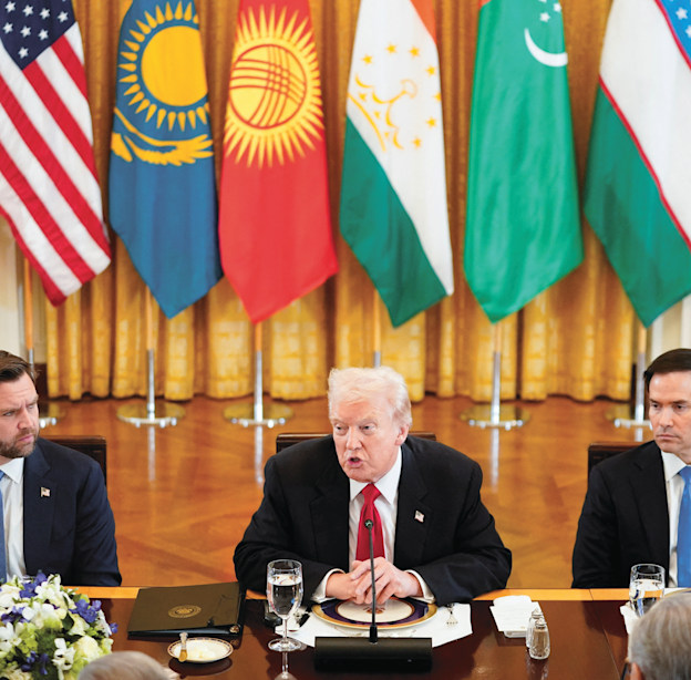 טראמפ, ואנס ורוביו בארוחת ערב עם מנהיגי חמש מדינות מרכז אסיה בשבוע שעבר / צילום: Reuters, Nathan Howard