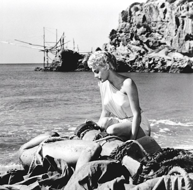 רוסנה פודסטה כהלנה מטרויה, 1956. דמות נפיצה / צילום: Reuters, ZUMA Press Wire