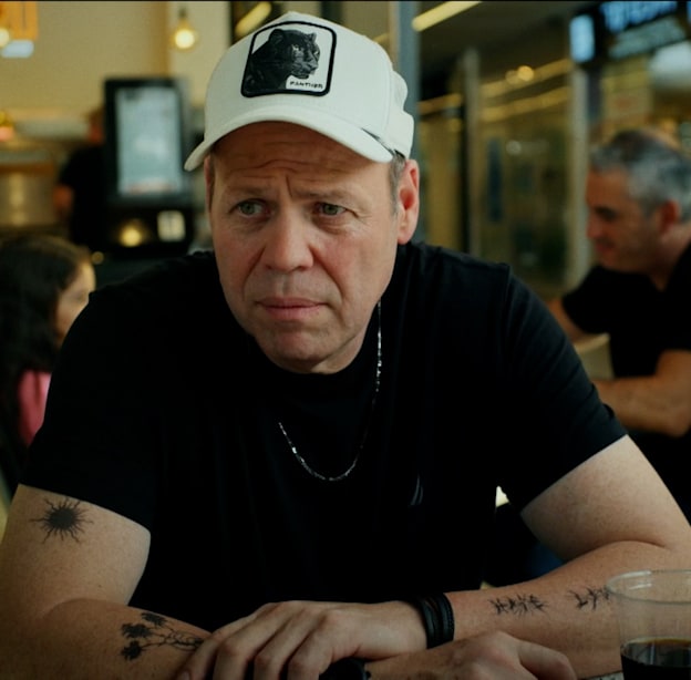 "אדיר מילר ב''ריסט''. המוות מאפשר לחיות מחדש / צילום: באדיבות קשת 12" "אדיר מילר ב''ריסט''. המוות מאפשר לחיות מחדש / צילום: באדיבות קשת 12"