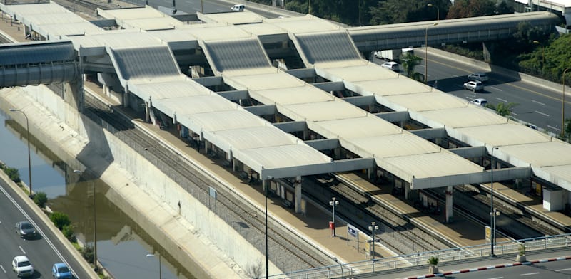 תחנת רכבת סבידור ת''א. 343 קילו וואט פוטנציאל הפקה מאנרגיה סולארית / צילום: איל יצהר
