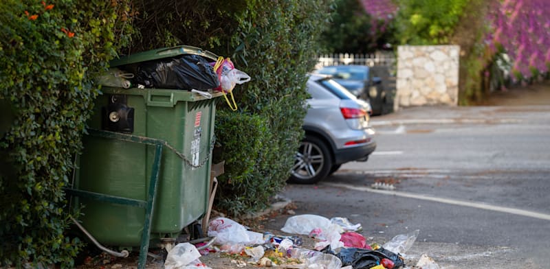 מה נעשה עם כל הזבל הזה / צילום: Shutterstock