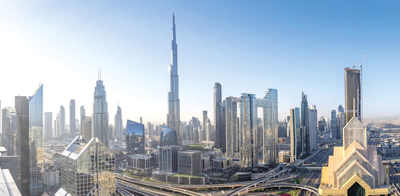 גורדי השחקים של דובאי. בורג' עזיזי צפוי להיות המגדל השני בגבוהו בעולם / צילום: Shutterstock