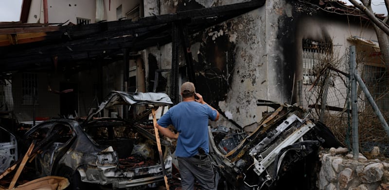 נפילת רקטה בצפון בעקבות ירי של חיזבאללה / צילום: ap, Ariel Schalit