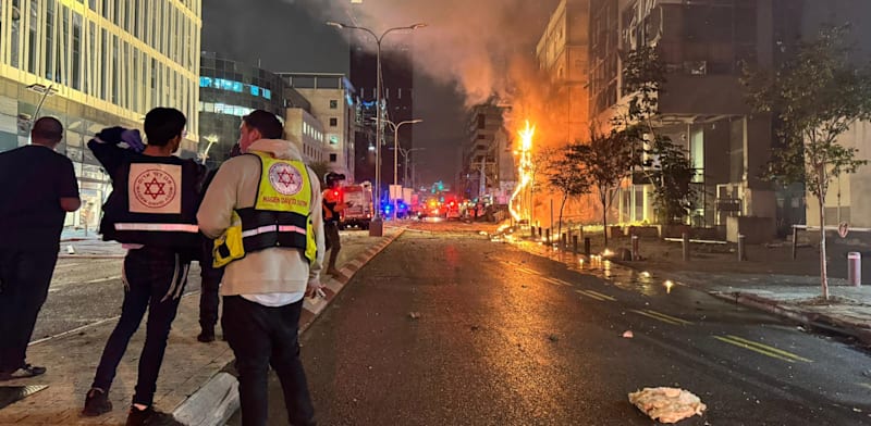 זירת הנפילה ברמת גן / צילום: תיעוד מבצעי מד''א