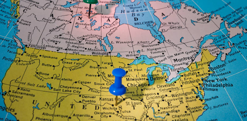 טראמפ גילה שב–1908 מישהו ''מתח בסרגל'' את גבול ארה''ב–קנדה. הוא רוצה לעקם אותו / צילום: Shutterstock