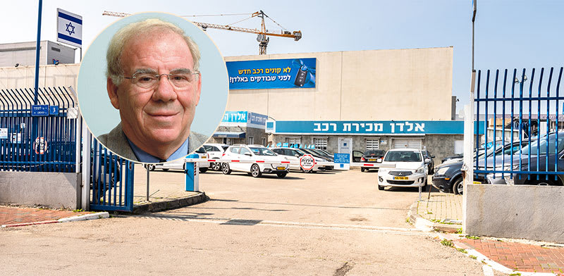 מגרש רכב של חברת אלדן. בעיגול: יוסי דהן / צילום: יוסי כהן, יח''צ