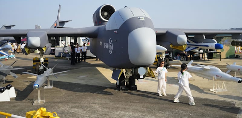 המל''ט ''ג'יו טיאן'' מוצג בסלון האווירי של ז'והאי / צילום: Reuters, Kyodo