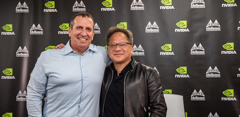 מנכ''ל אנבידיה, ג'נסן הואנג, לצד מייסד מלאנוקס, איל ולדמן / צילום: תמר מצפי