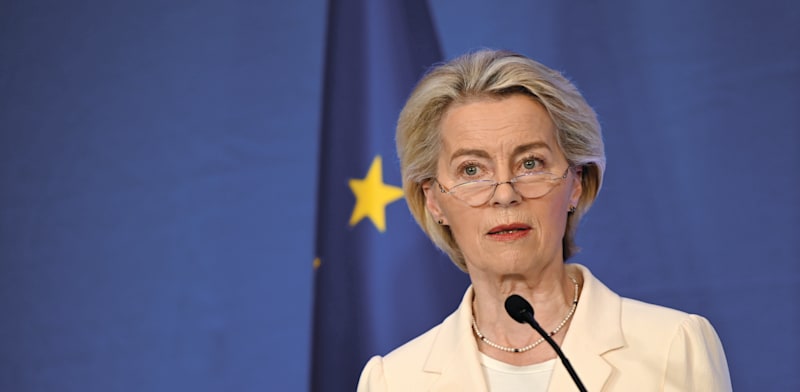 נשיאת הנציבות, אורסולה פון דר ליין. לפי הדיווחים תמכה ויזמה את המהלך / צילום: Reuters, Johannes Neudecker