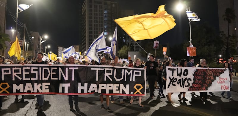 הפגנה למען שחרור החטופים בירושלים, מוצ''ש / צילום: ap, Mahmoud Illean