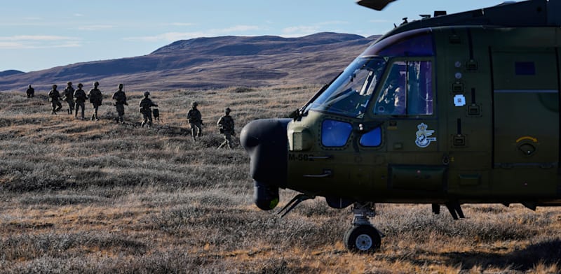 כוחות צבא מדנמרק בתרגיל בגרינלנד / צילום: ap, Ebrahim Noroozi