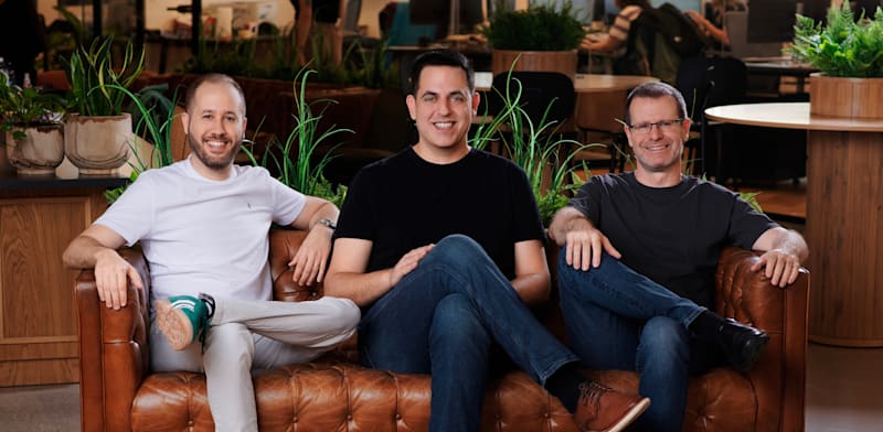 מימין: איל ברוש, אביב רווח, עומר מילר / צילום: אקליפס מדיה