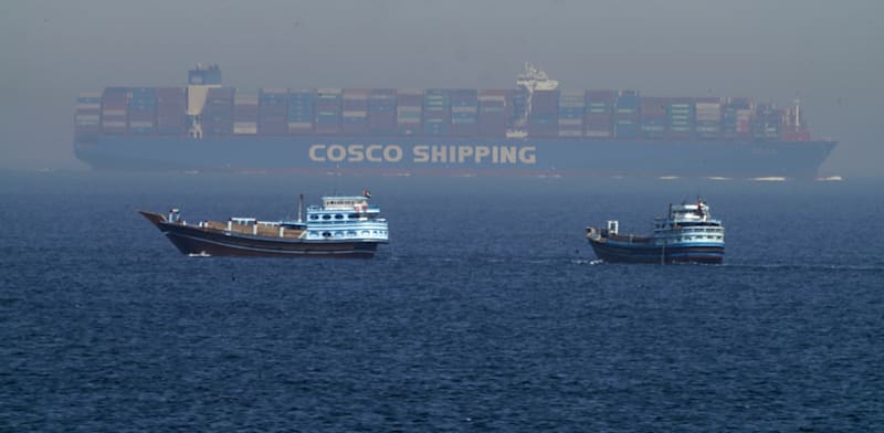 ספינות במיצרי הורמוז (ארכיון) / צילום: ap, Jon Gambrell