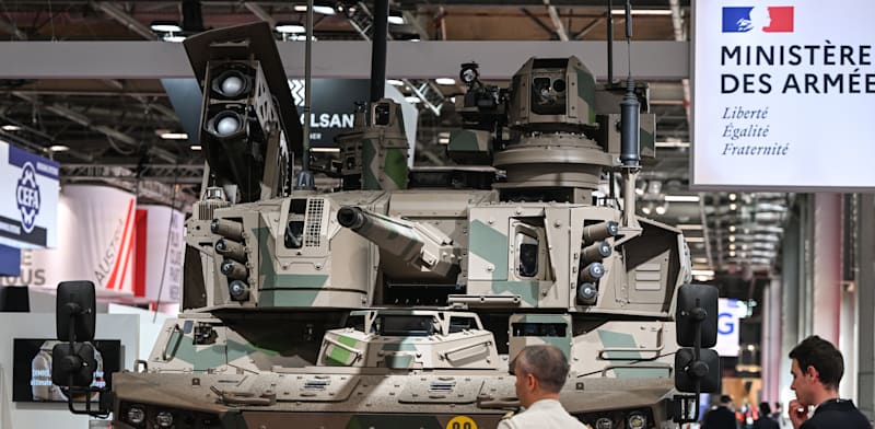 תערוכת יורוסאטורי בצרפת ב־2024 / צילום: Reuters, Artur Widak