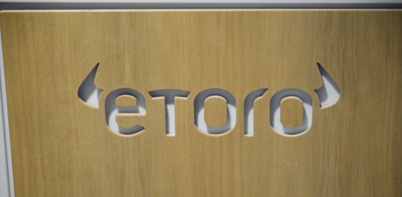 "חברת eToro איטורו / צילום: איל יצהר"