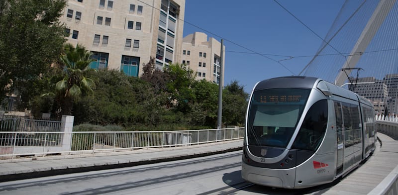 "הרכבת הקלה בירושלים. האוצר נסוג מחוזה עם יצרנית הקרונות הסינית CRRC / צילום: ליאור מזרחי"
